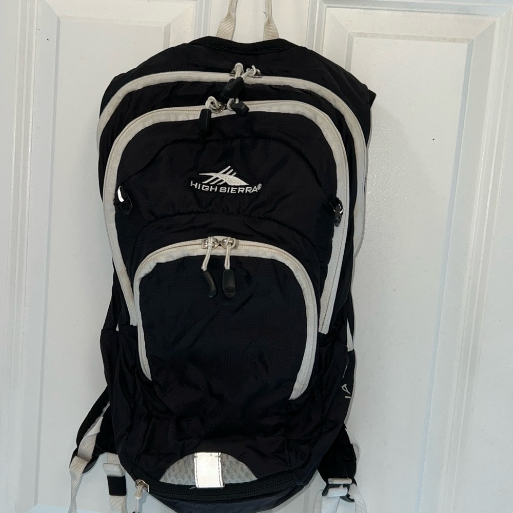 High Sierra Black and White Sporty Hydration Backpack